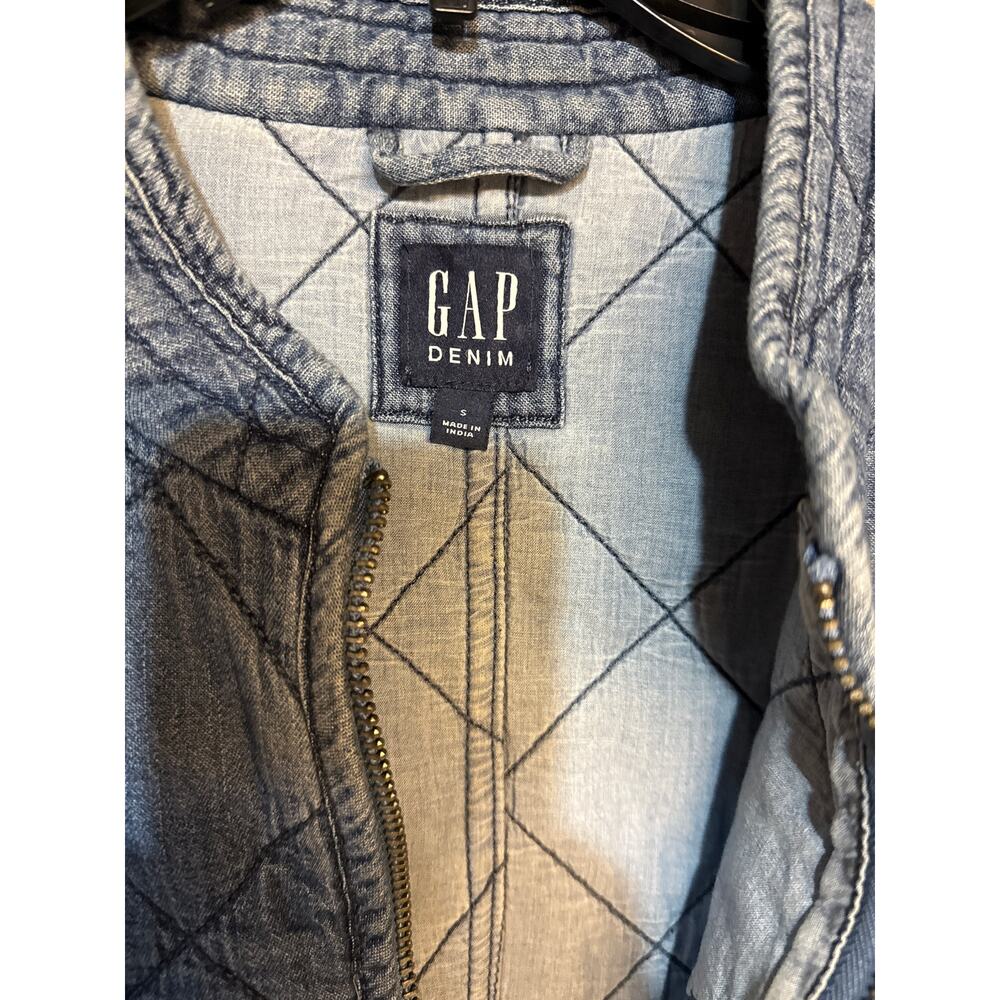 Gap Denim Jacket - Size Small - image 3
